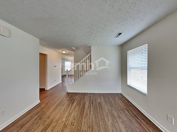 5th image of 1521 McKinney Ln