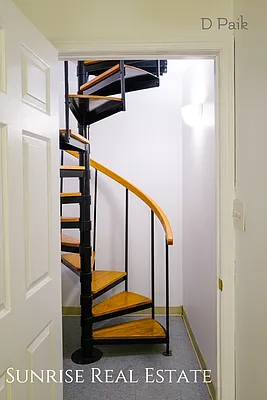 Rented by Sunrise Real Estate | media 15