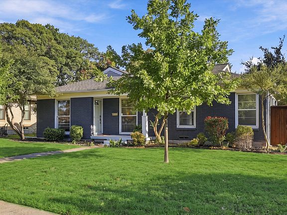 3rd image of 346 Classen Dr