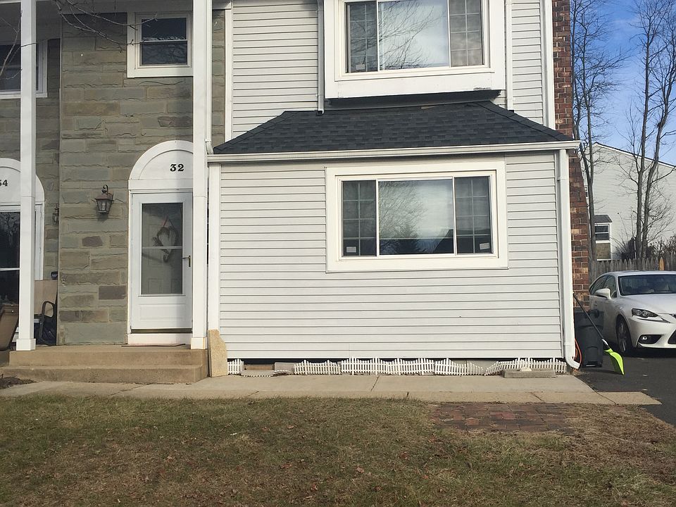 32 Jeremy Dr