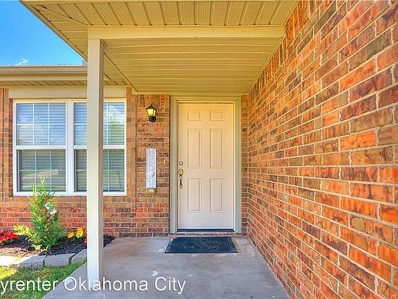 4th image of 9608 Lauren Dr