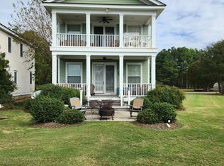 15 W Highbank Rd, White Stone, VA 22578