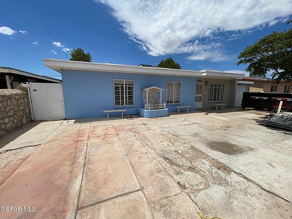 2nd image of 8509 Mount Whitney Dr