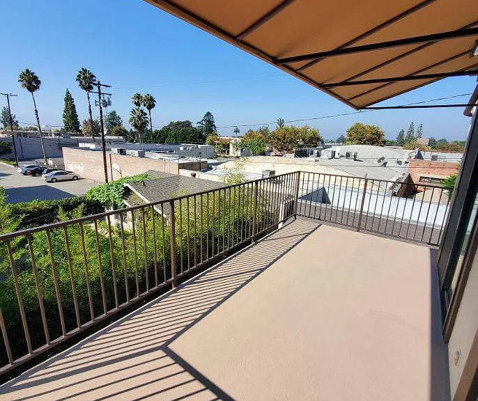 129 S Encinitas Ave #F — Photo 25