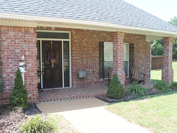 4th image of 830 White Oak Ln