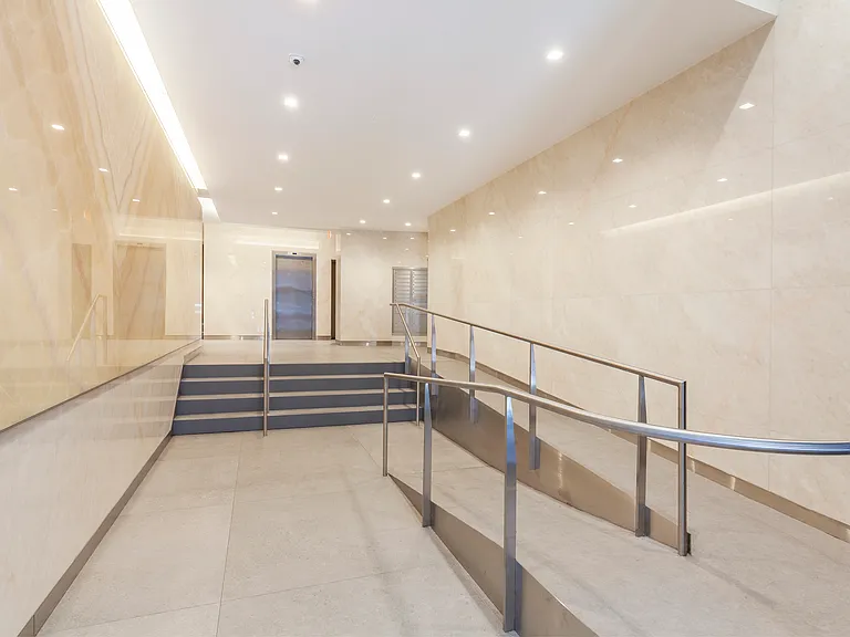 259 W 10th St #2D — Photo 11