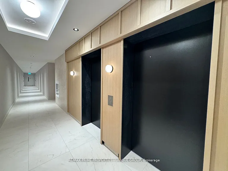 201 Brock St S #104 — Photo 25