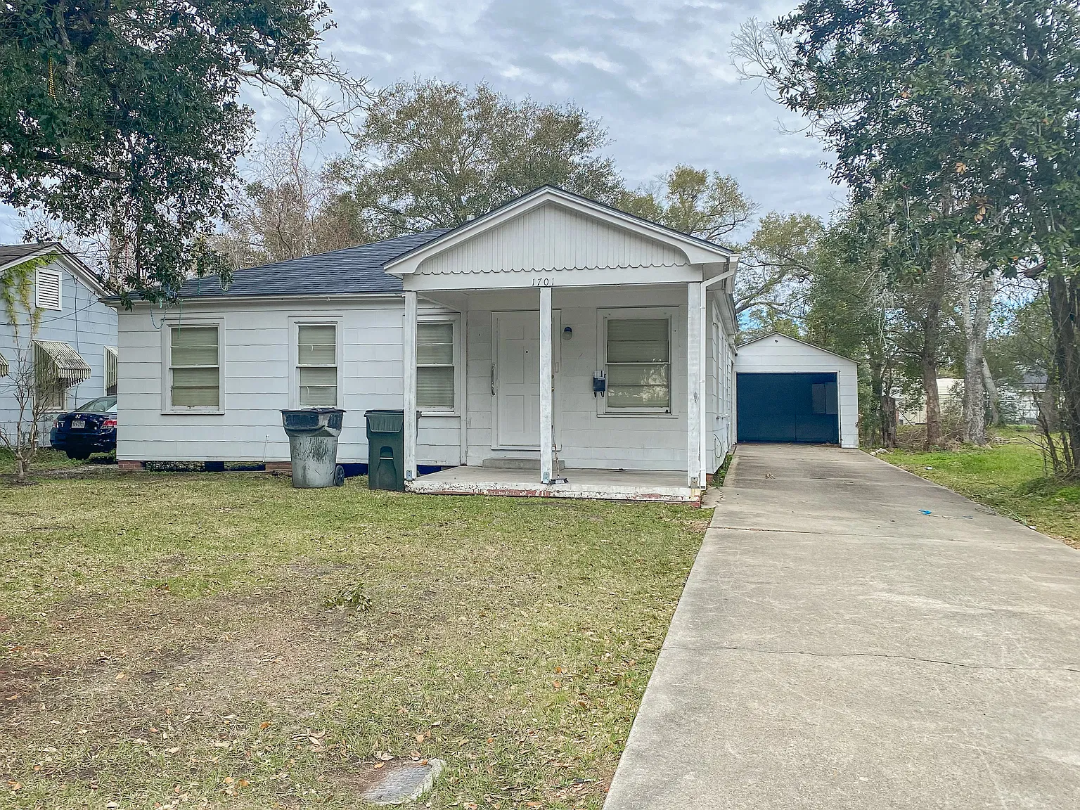 3 bed, 1100 sqft, $895 — Photo 1