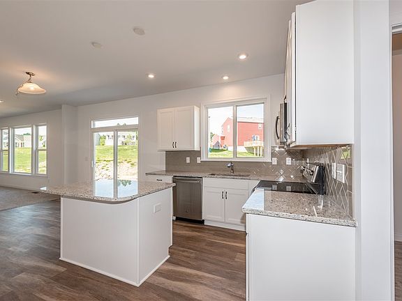 3rd image of 4565 Donegal Ave