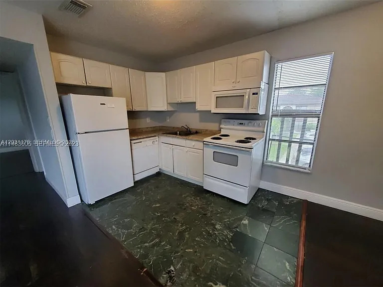 3006 Coral Ridge Dr #210B — Photo 3
