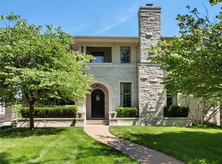 7621 Westmoreland Ave, Saint Louis, MO 63105