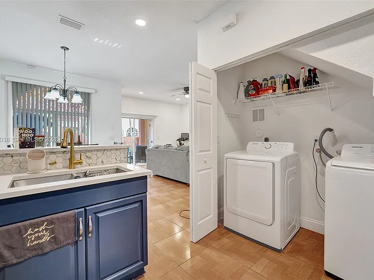 1315 N Santa Catalina Cir #1315 — Photo 3