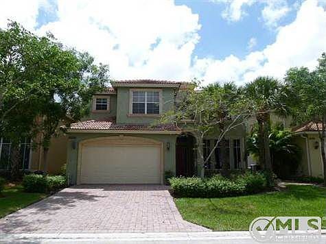2nd image of 10205 Isle Wynd Ct