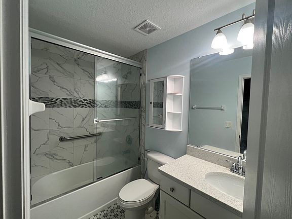 4th image of 7501 Lupine Dr