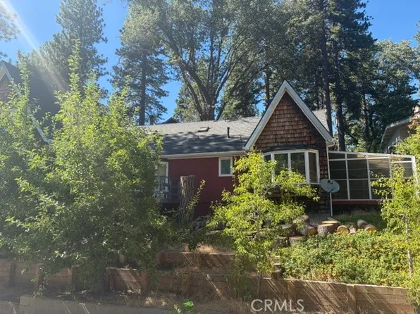 32132 West Dr, Running Springs, CA 92382