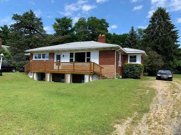 2891 Auburn Rd APT 1, Auburn Hills, MI 48326