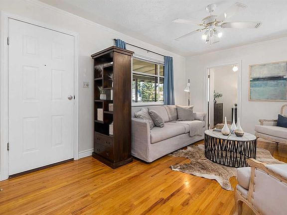 5th image of 8335 N 47th Ave NW