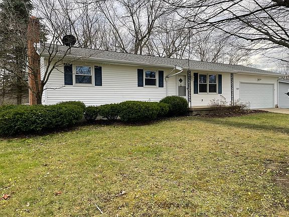 2nd image of 1103 Columbus Cir N