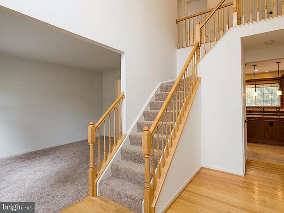 2nd image of 16 Warwick Way