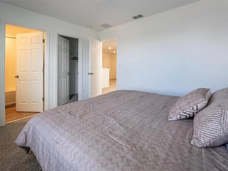 4551 Pickerel Weed Way — Photo 12