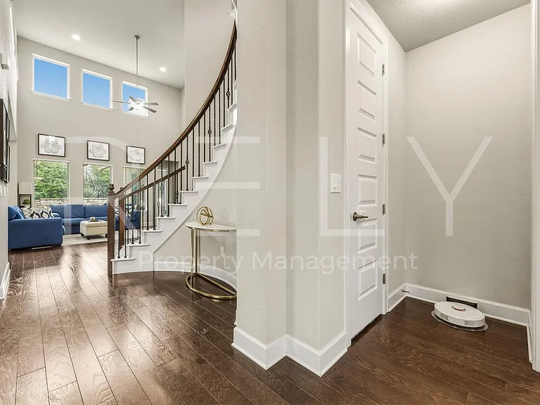 240 Cross Timbers Dr — Photo 8