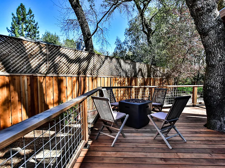 Laurelbrook Ct — Photo 22