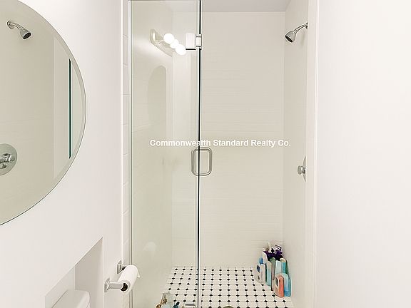 4th image of 48 Ashford St