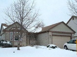 30080 Rosslyn Ave, Garden City, MI 48135
