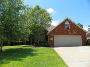 13764 Crazy Horse Dr, Rogers, AR 72758
