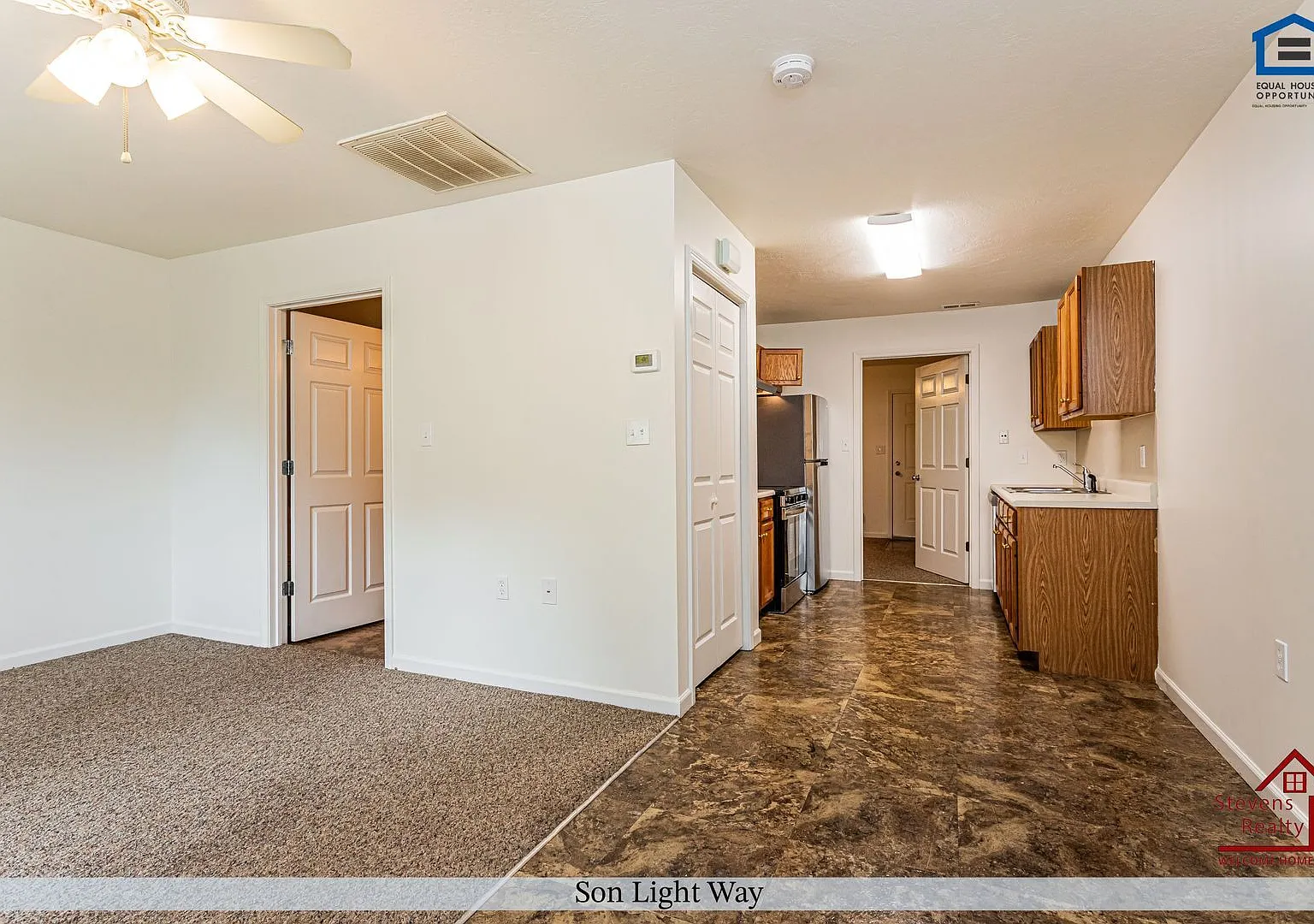 $200 Off First Month rent! A Tranquil Haven — Photo 2