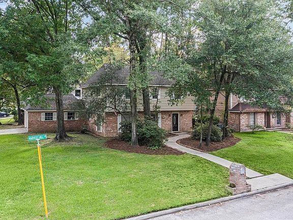 3rd image of 20603 Harvest Hill Ln