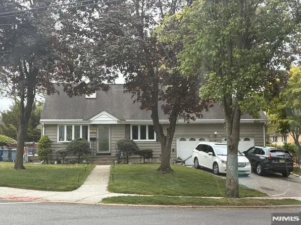 188 Rambler Ave, New Milford, NJ 07646