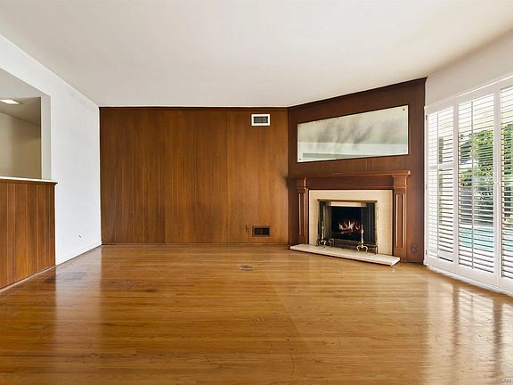 5th image of 12628 Albers St