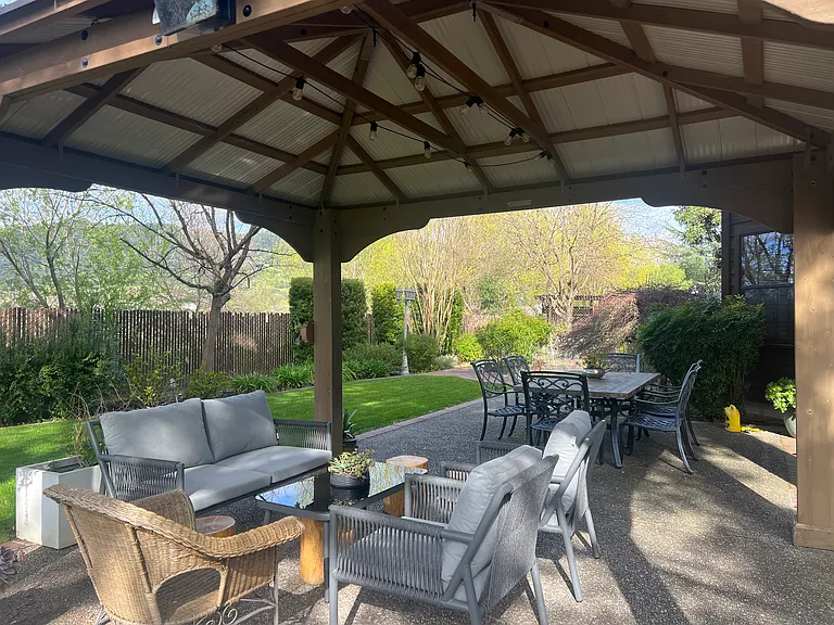 4300 Heritage Ln — Photo 35