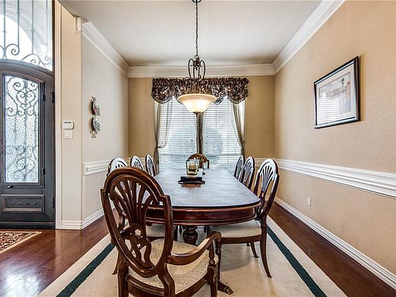 5th image of 5409 Janet Ln
