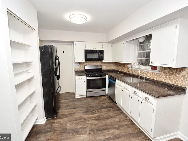 1711 Brentwood Pl — Photo 5