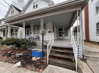 234 S Broad St APT 1, Lititz, PA 17543