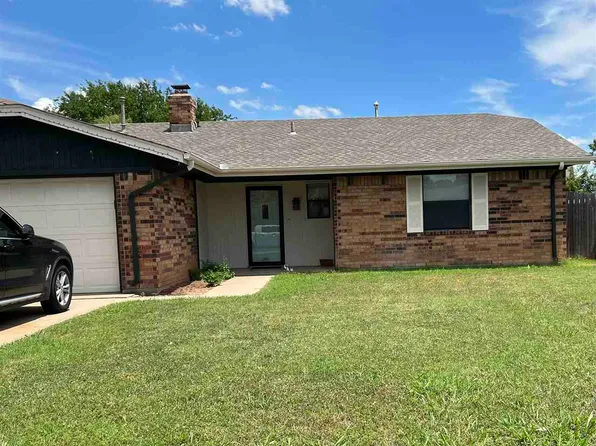 110 SE Trenton Rd, Lawton, OK 73501