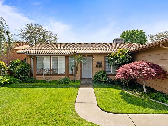 2nd image of 5201 W Griffith Way