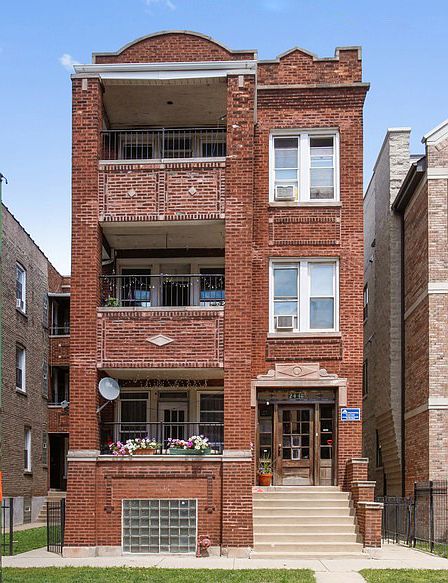 1st image of 2448 W Walton St #2F