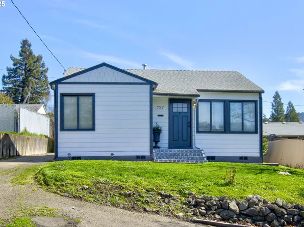 727 NE Jackson St, Roseburg, OR 97470