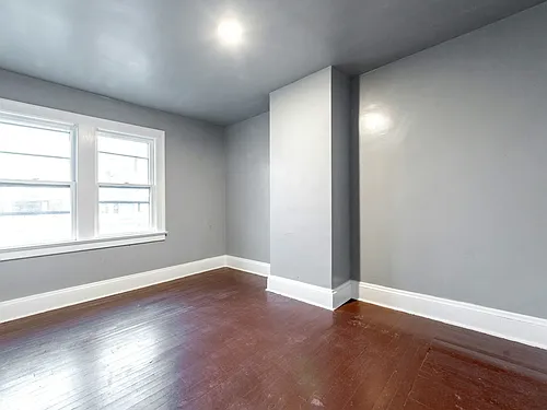 11009 Greenwich Ave Photo 1