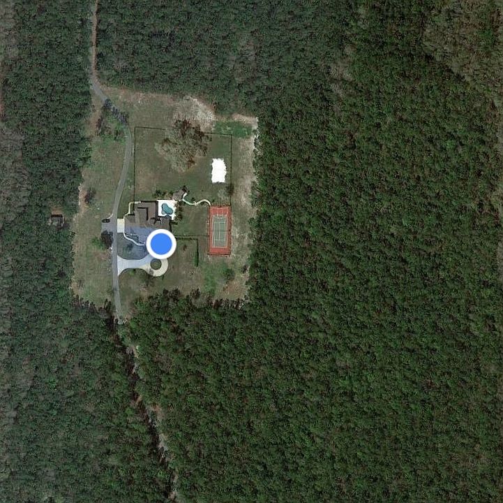 1st image of 673 SW Bellflower Dr