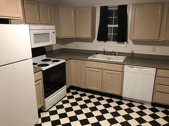 2nd image of 1374 Inglis Ave