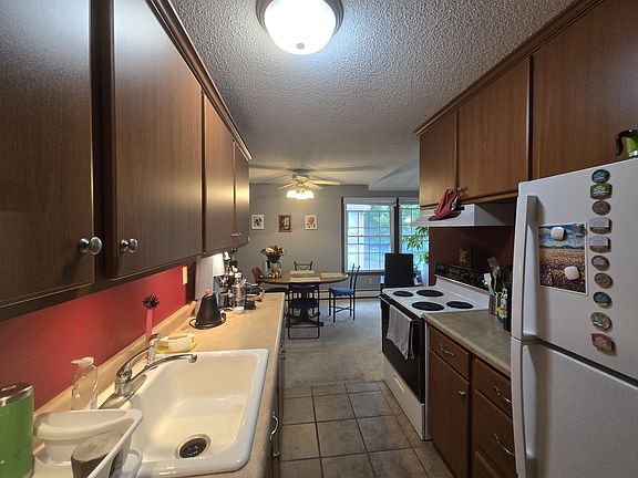 3rd image of 4566 Cedar Lake Rd #6