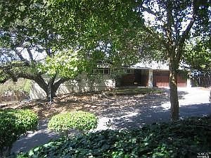 1st image of 1 Chapel Hill Dr