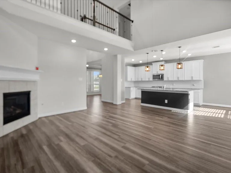 13814 Russell Ct — Photo 15