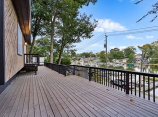 110 Hudson Ave, Hopatcong, NJ 07843