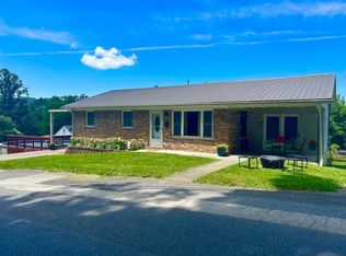 130 Old Court St, Fayetteville, WV 25840