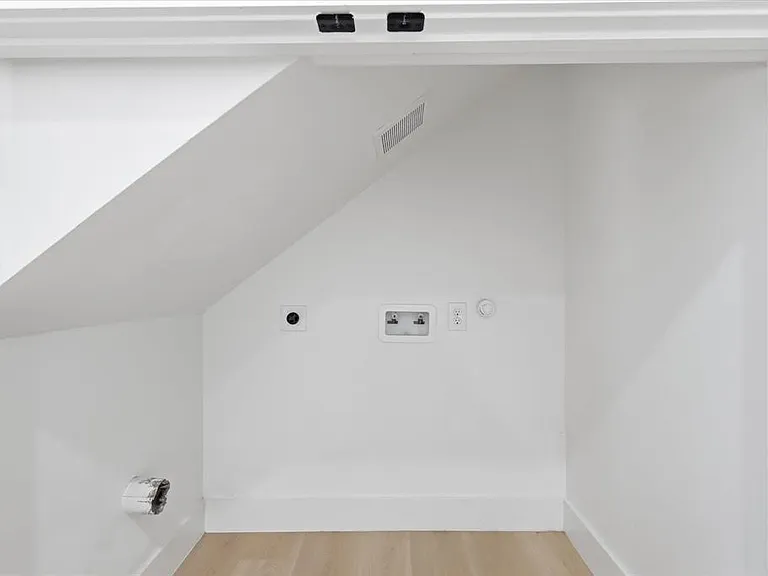 2015 California Dr #103 — Photo 15